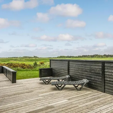 3 Bedroom Awesome In Romo *
